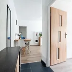 Apartment Gold - 2 Osobne Sypialnie Z Balkonem - Spaceapart